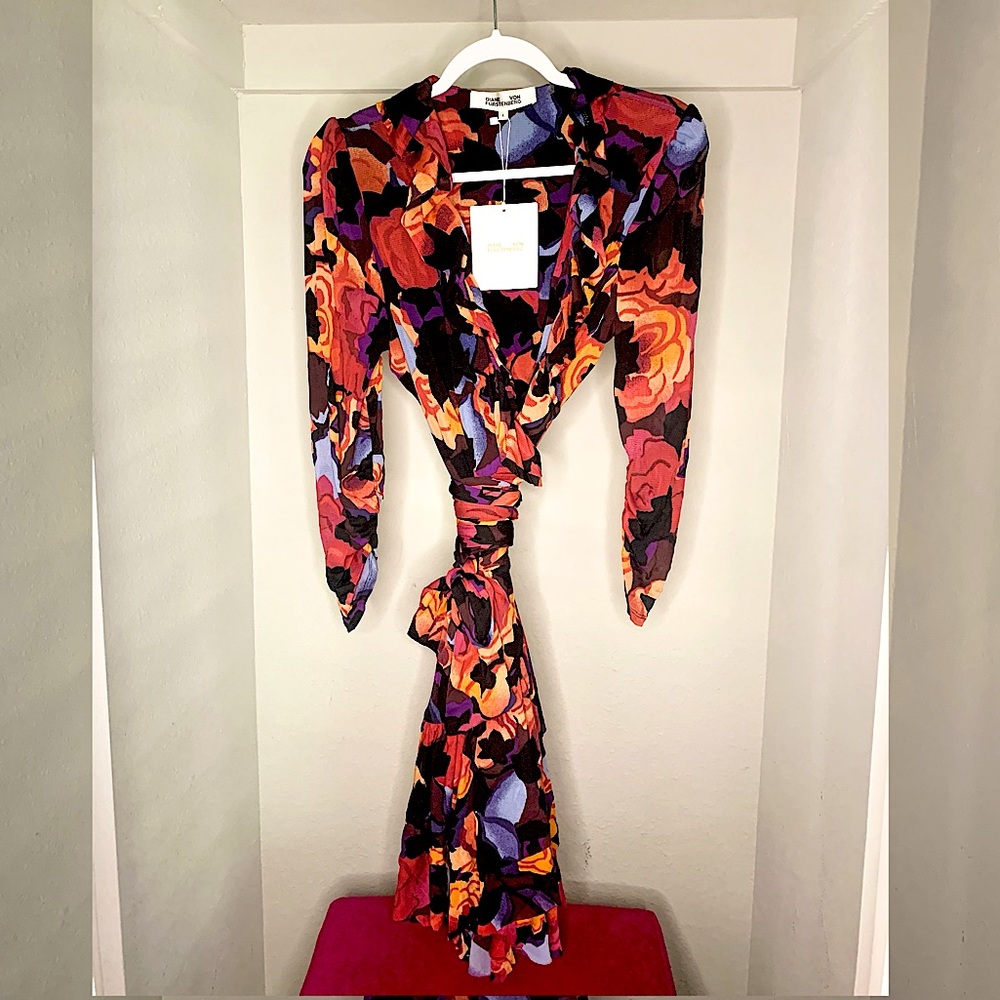 Diane Von Furstenberg foral, printed wrap dress